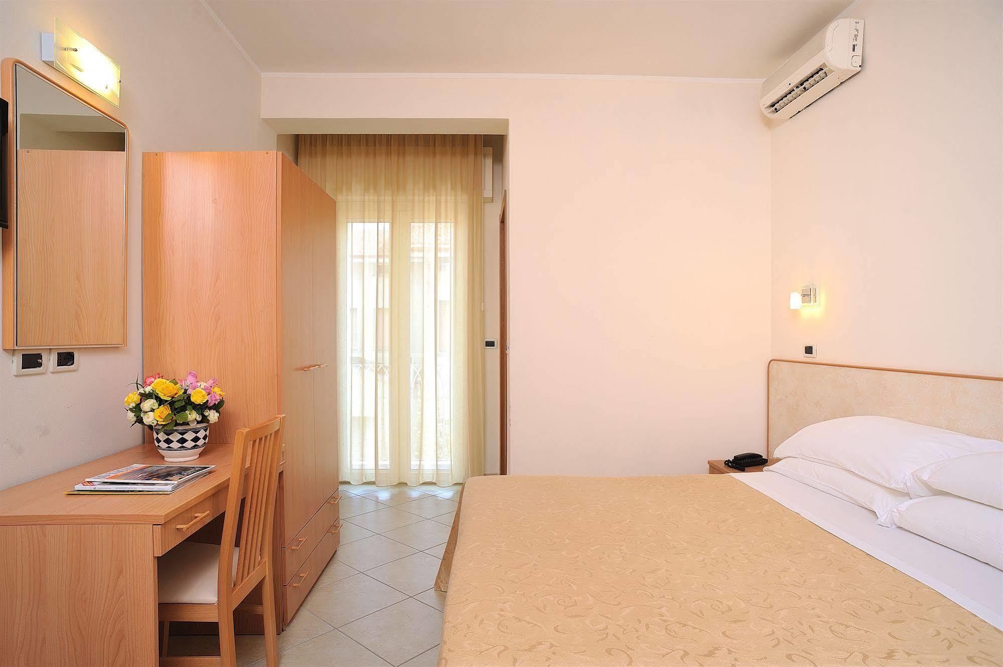 Hotel Favorita Cesenatico